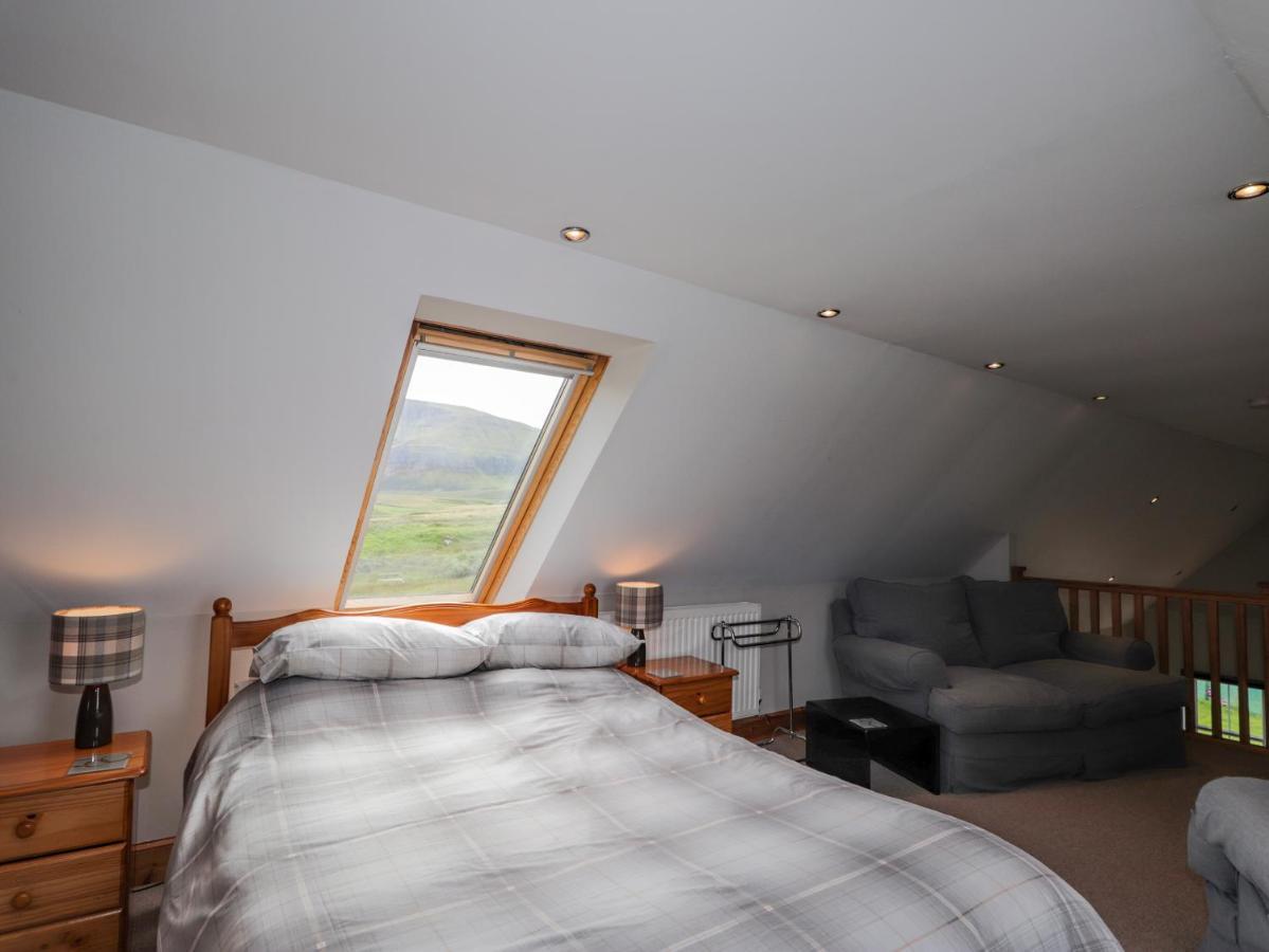 Ridge End Cottage Kilmaluag 外观 照片